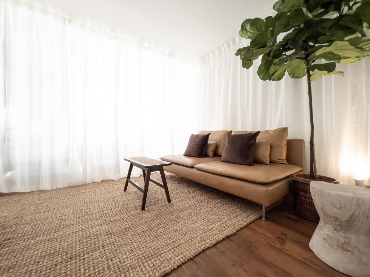 런던 The Chamberlin, Powell & Bon, By The Design Traveller 아파트 외부 사진